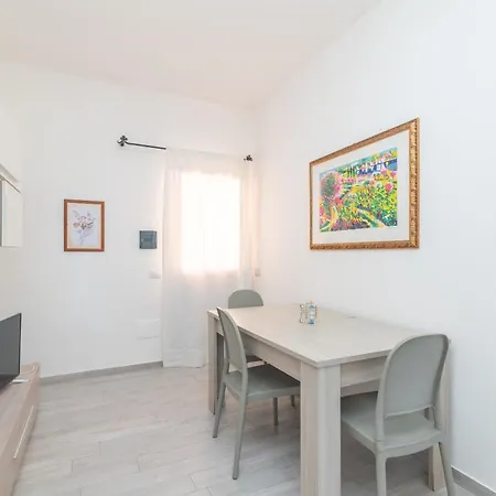 Olbia Tatil Evi *